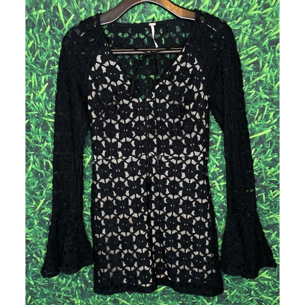 Free People Back to Black Lace Nude Bell Sleeve Mini Dress Size 0 OB545451 - Picture 2 of 5
